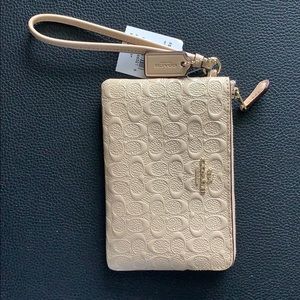 NWT Coach Leather Wristlet Beige/Cream
